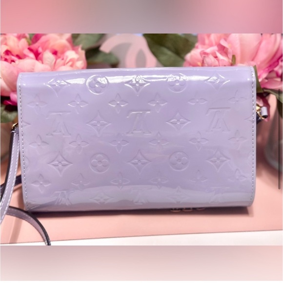 SOLD 💝 Louis Vuitton Ana Shoulder Bag Clutch crossbody Lilac Vernis - Picture 4 of 15